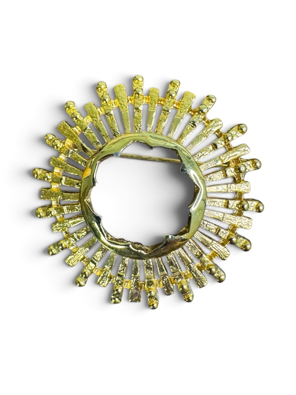 Vintage Celebrity Radiant Gold Sunburst Brooch Pin - Women's Jewelry